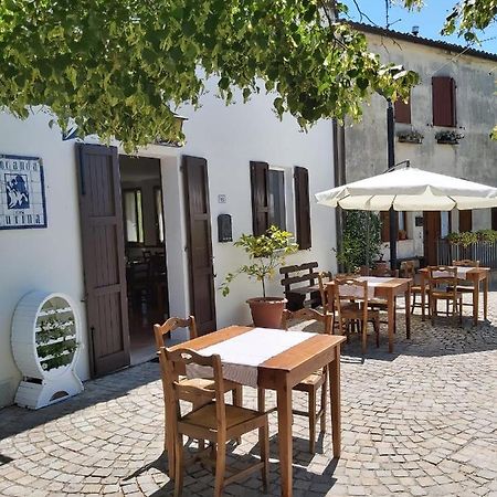 Locanda Delle Grotte Di Onferno Hotel Gemmano ภายนอก รูปภาพ